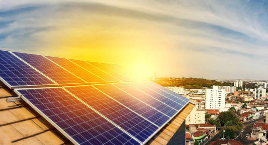 ¿Cuántos paneles solares son necesarios para abastecer una casa?