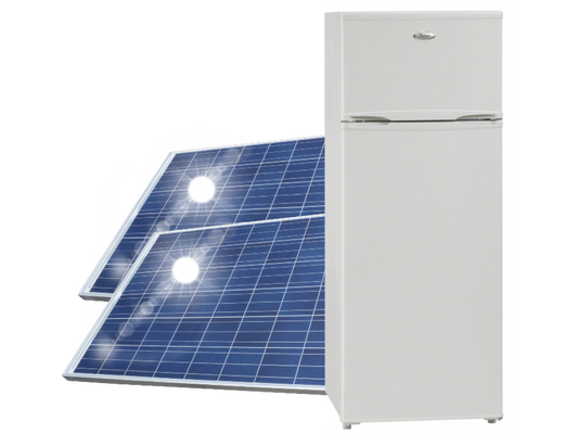¿Cuántos paneles solares necesito para hacer funcionar un refrigerador?