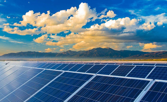cuál es la vida útil de un panel solar